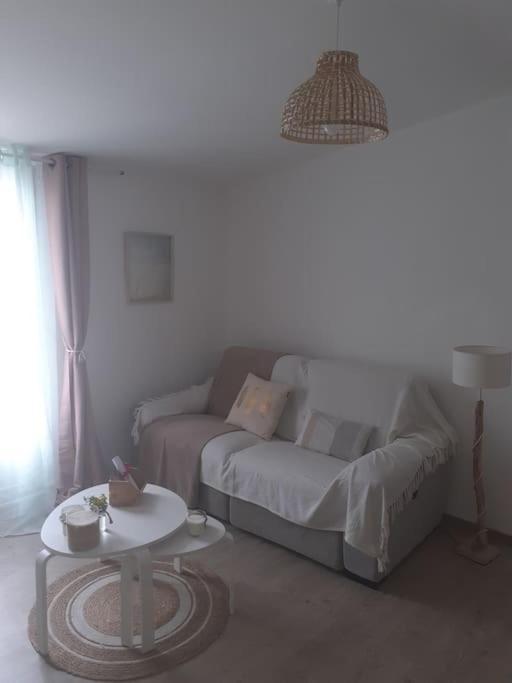 Agreable Petite Maison Vagnas Exteriér fotografie