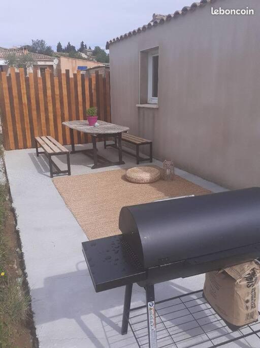 Agreable Petite Maison Vagnas Exteriér fotografie